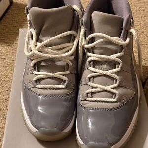 Jordan Air Jordan 11 Retro Box in Medium Grey and Black